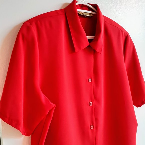 Red short sleeve shirt - Picture 3 of 6